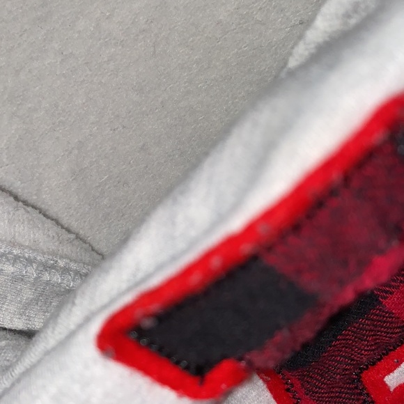 This water is really comfortable it’s suffering the inside - Picture 3 of 3